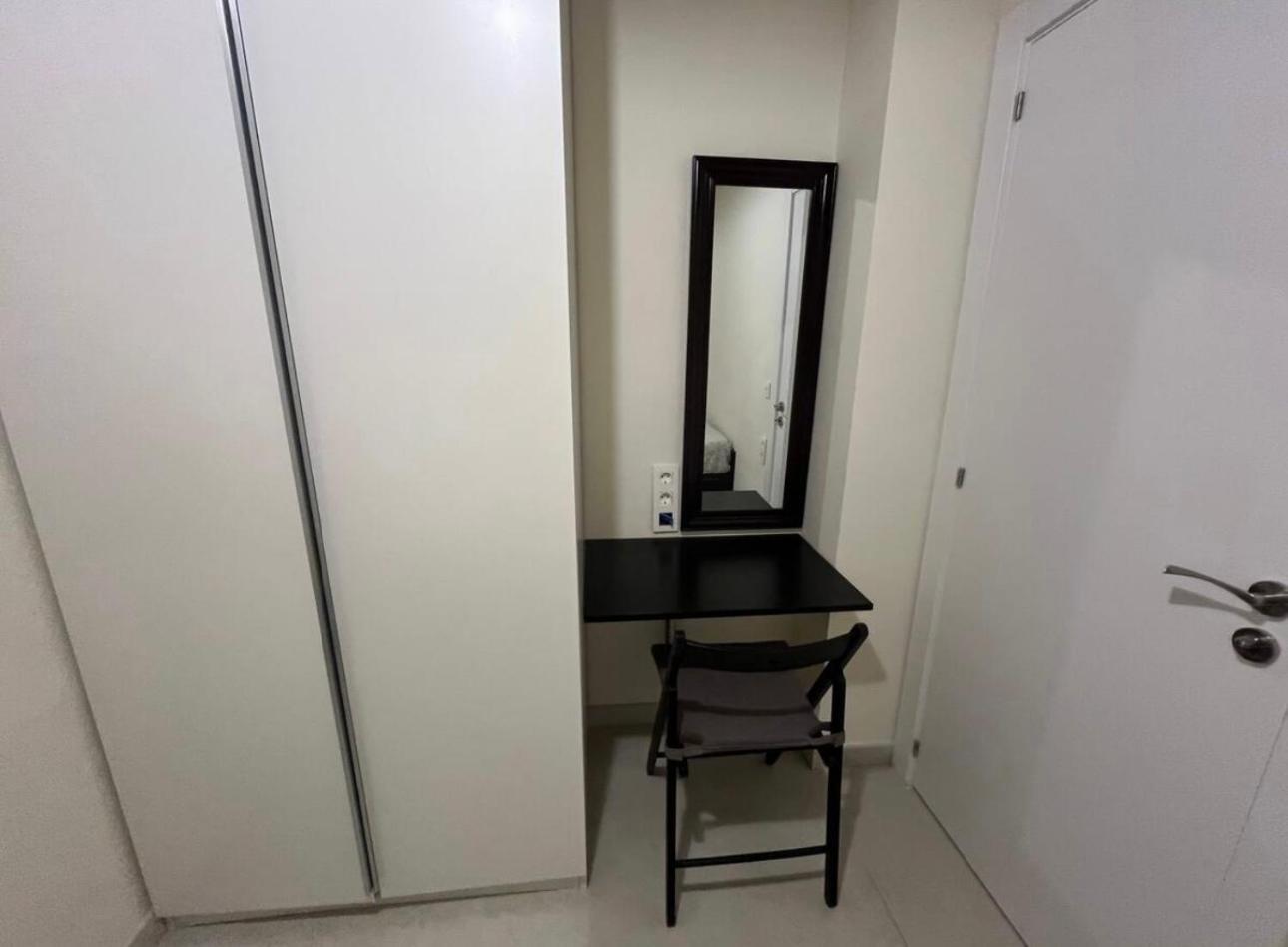 Modern In Heart Of Appartamento *