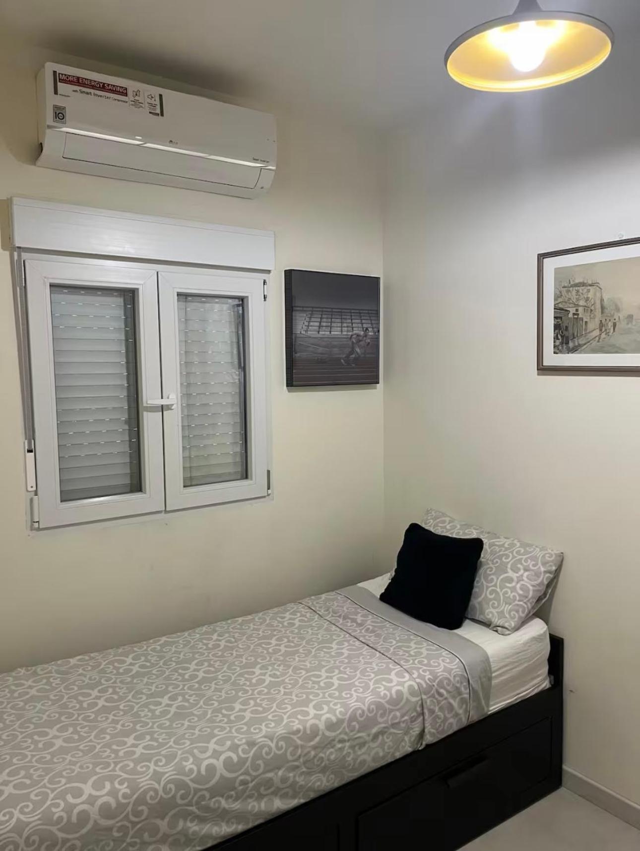 Modern In Heart Of Appartamento Valenza